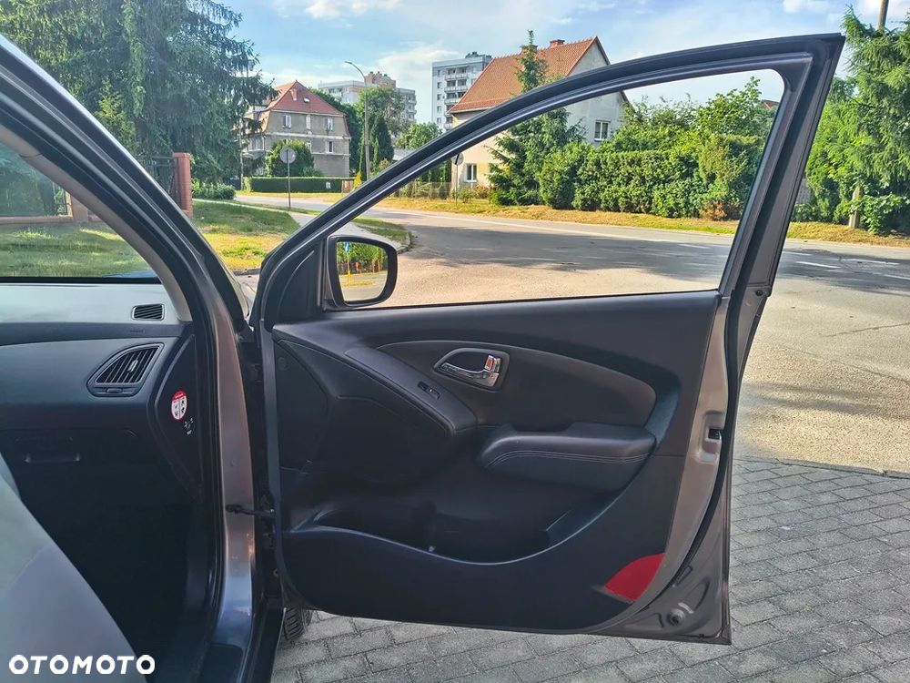 Hyundai ix35 1.6 2WD blue Trend - 33