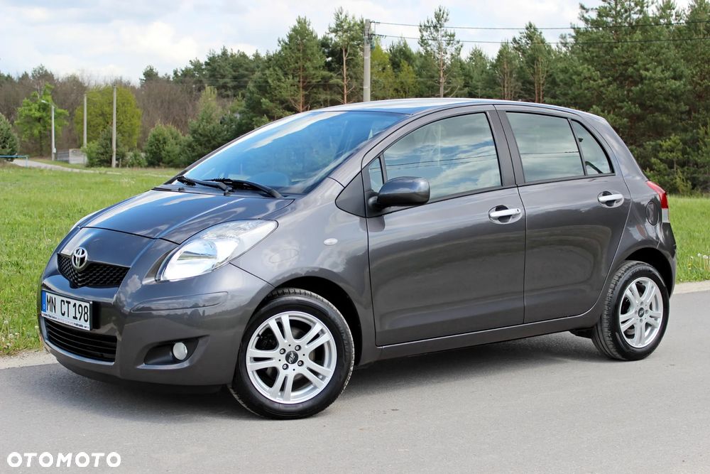 Toyota Yaris 1.33 VVT-i Executive - 10