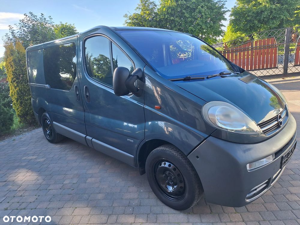 Opel Vivaro - 1