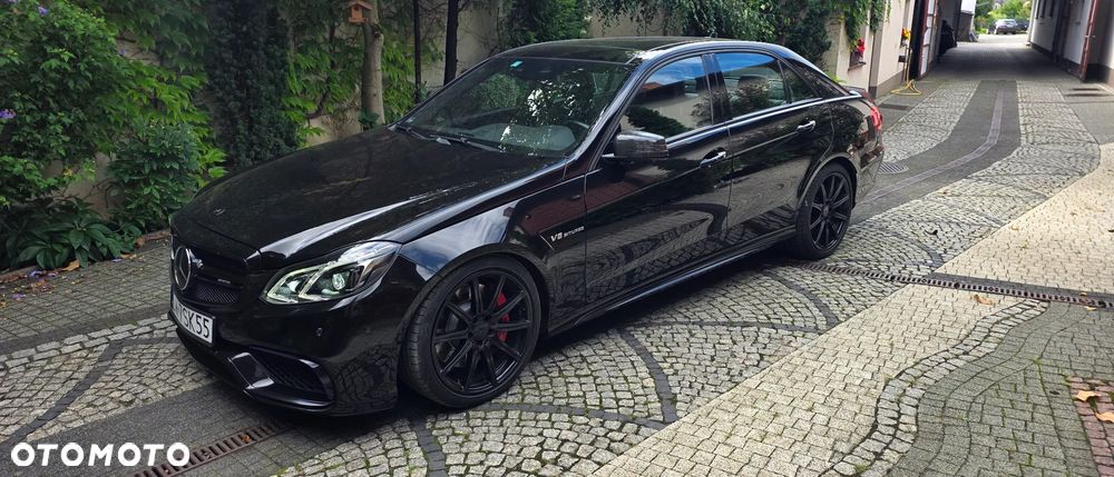 Mercedes-Benz Klasa E 63 AMG S 4Matic AMG Speedshift MCT - 2