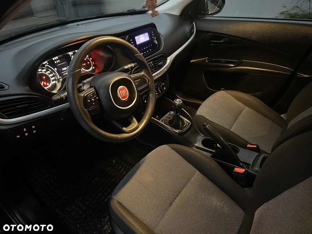 Fiat Tipo 1.4 16v Easy - 16