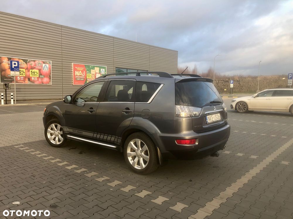 Mitsubishi Outlander 2.2 DID Intense + TC-SST - 14