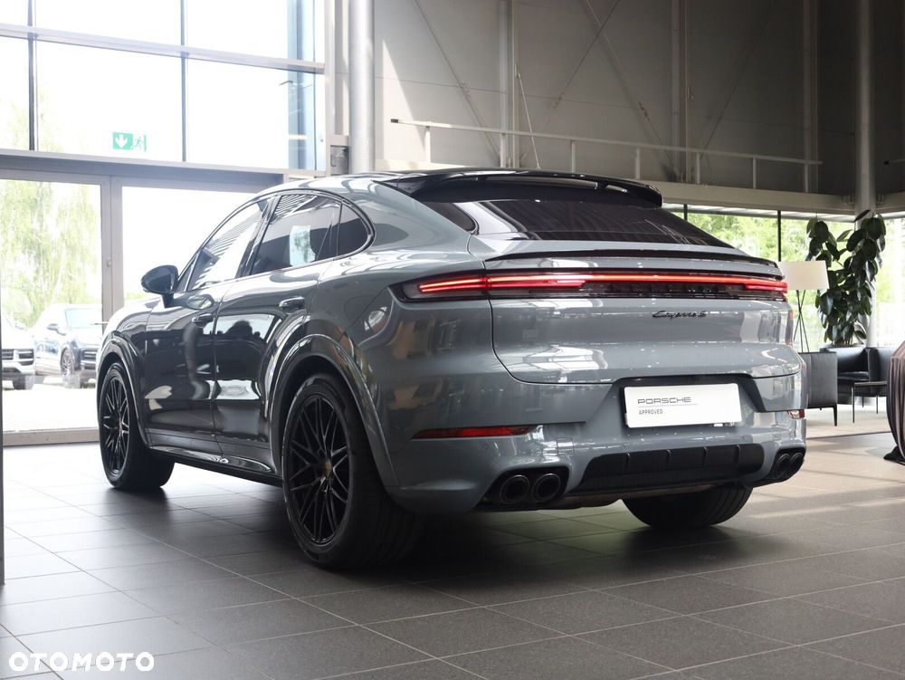Porsche Cayenne S - 6