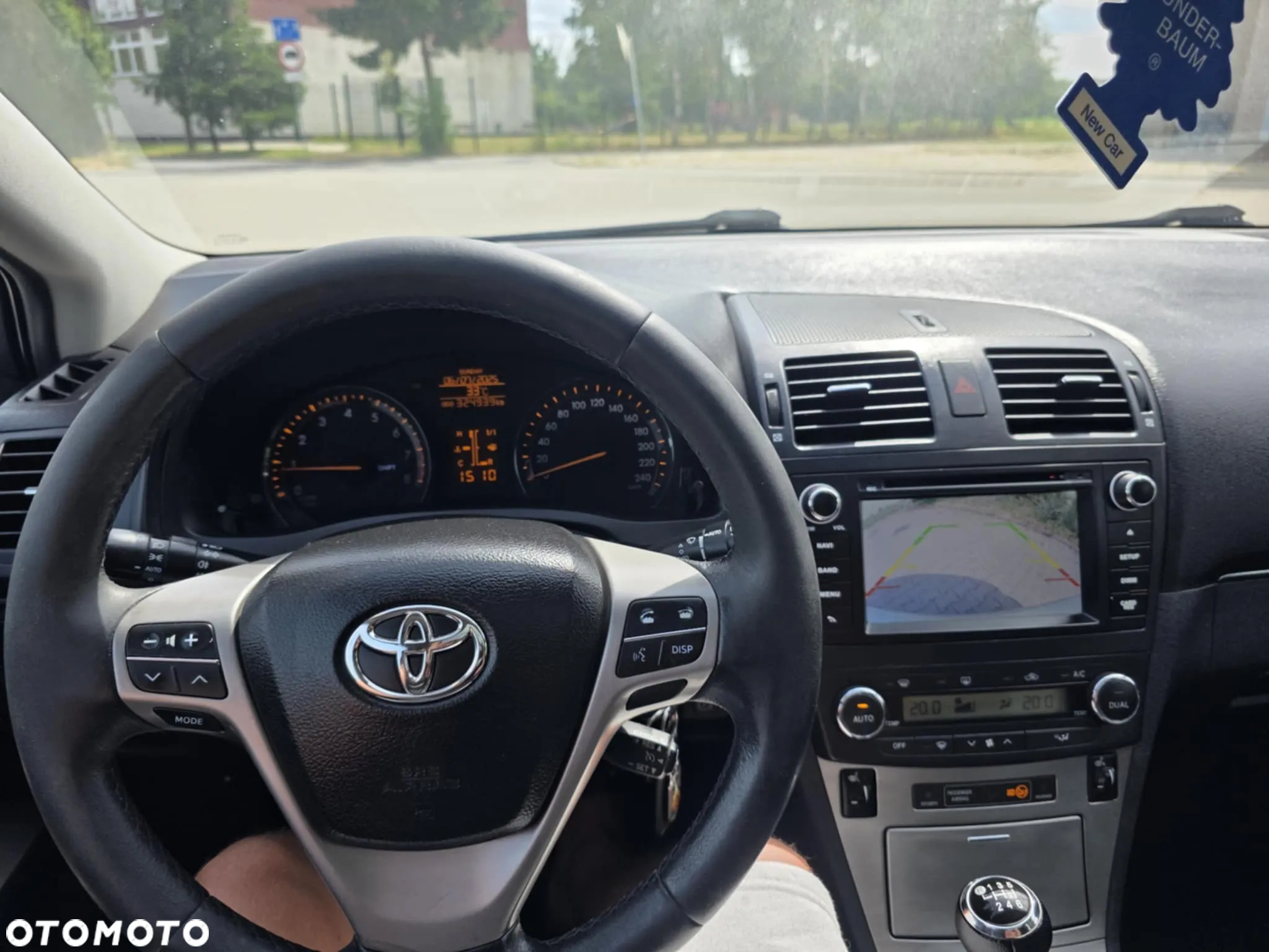 Toyota Avensis - 18