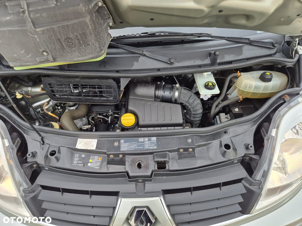 Renault Trafic - 9