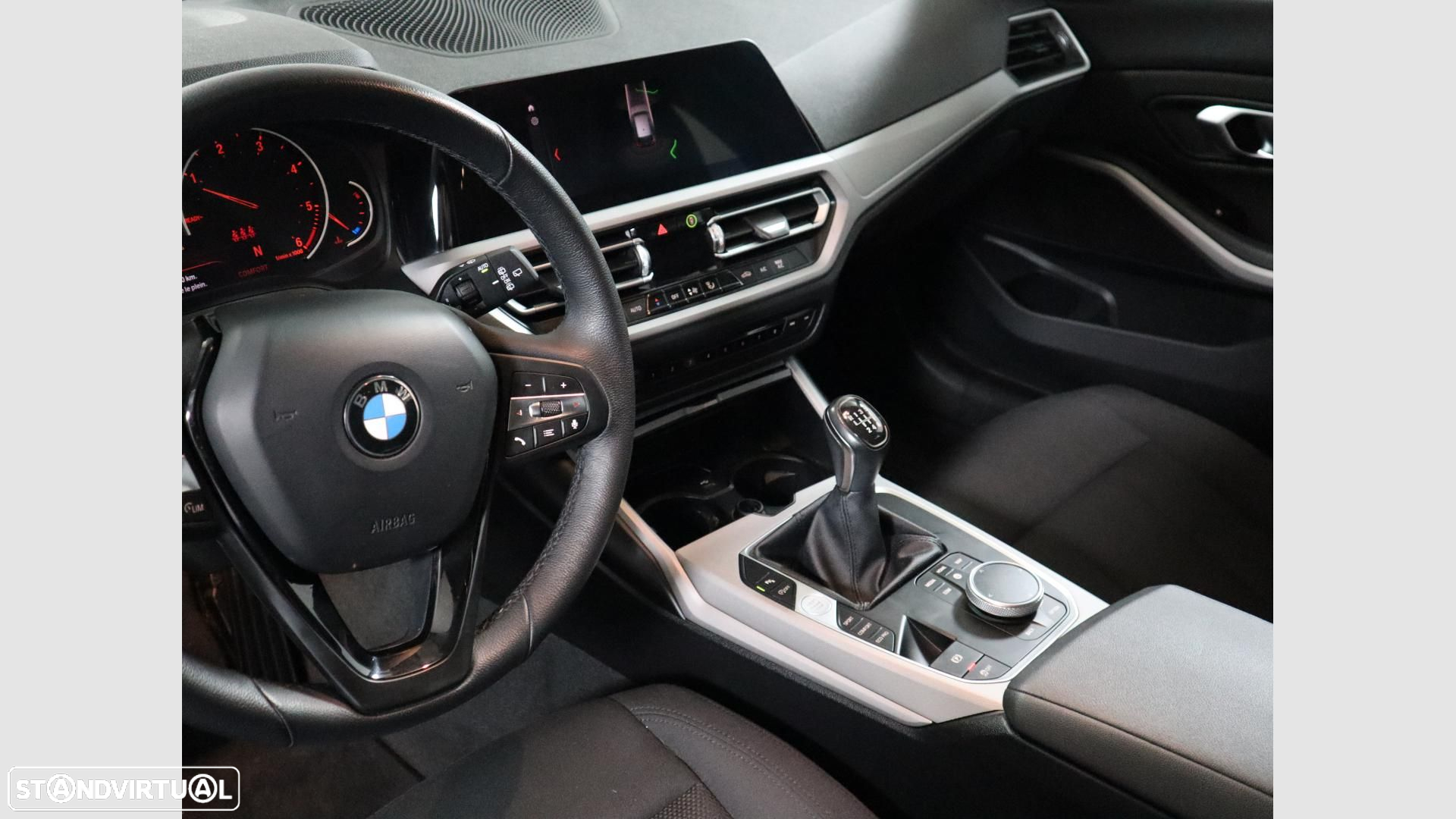BMW 318 d Touring Advantage - 16
