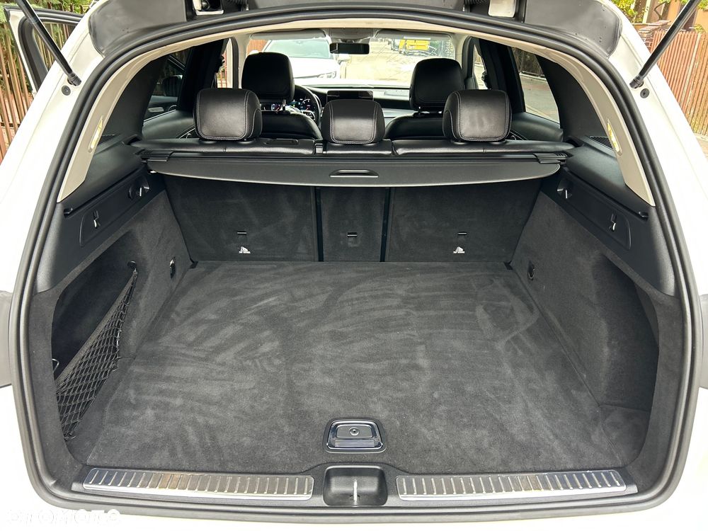 Mercedes-Benz GLC - 38