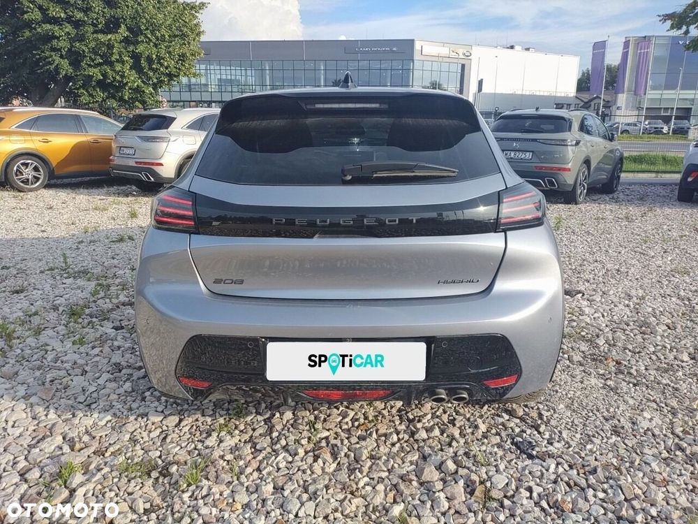 Peugeot 208 - 5