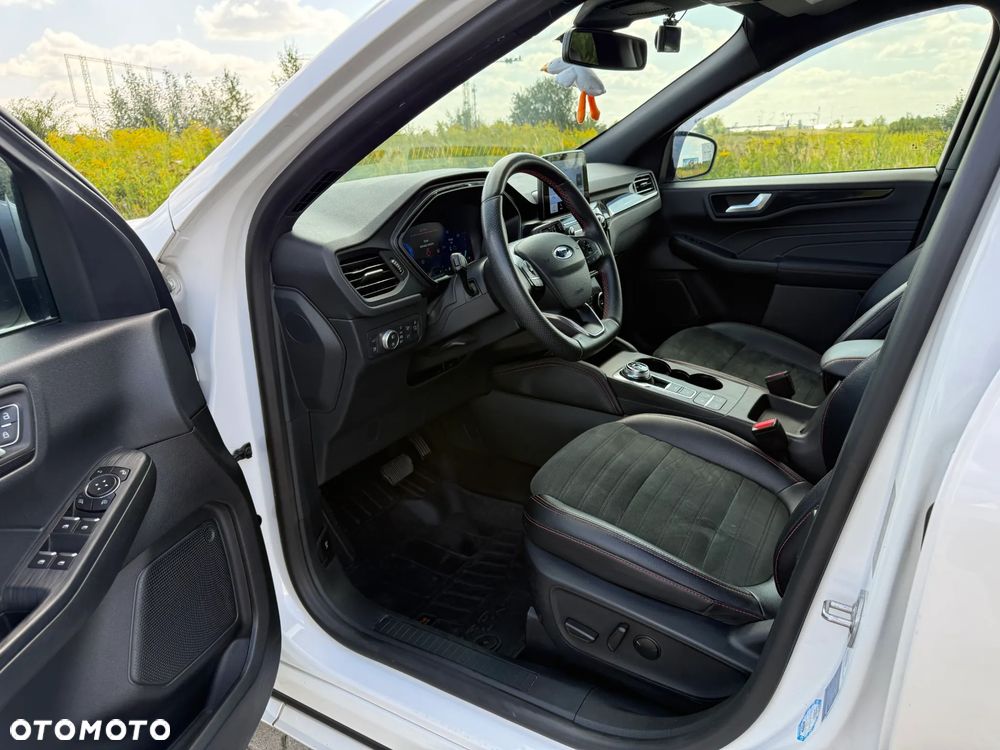 Ford Kuga 2.5P PHEV FWD ST-Line - 9