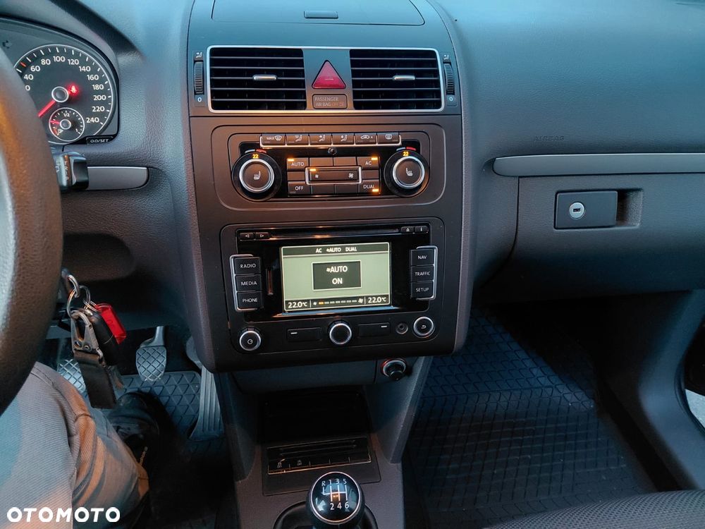 Volkswagen Touran 1.2 TSI Life - 7