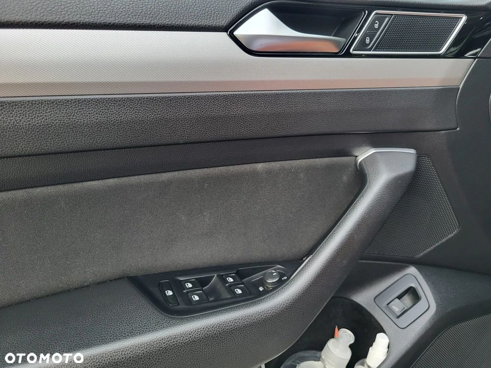 Volkswagen Passat 2.0 TDI BMT SCR Comfortline DSG7 - 11