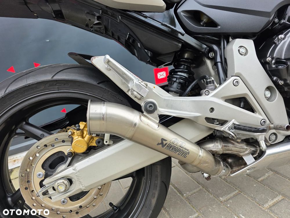Honda Hornet - 22