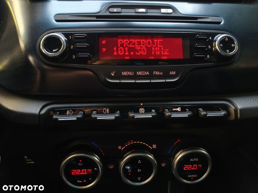 Alfa Romeo Giulietta 2.0 JTDM Distinctive - 31