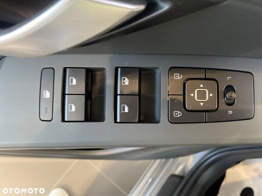 Kia Niro 1.6 GDI Hybrid M - 17
