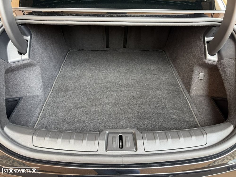 Porsche Taycan Bateria Performance Plus - 29