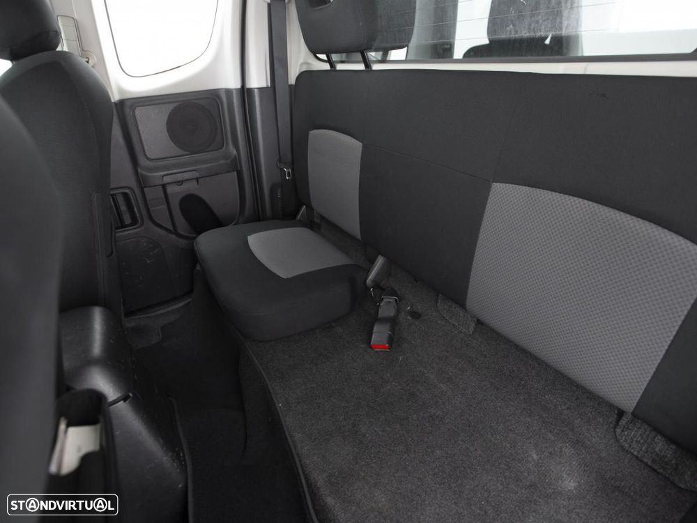 Mitsubishi L200 2.4 DI-D Club 4WD C/IVA - 8
