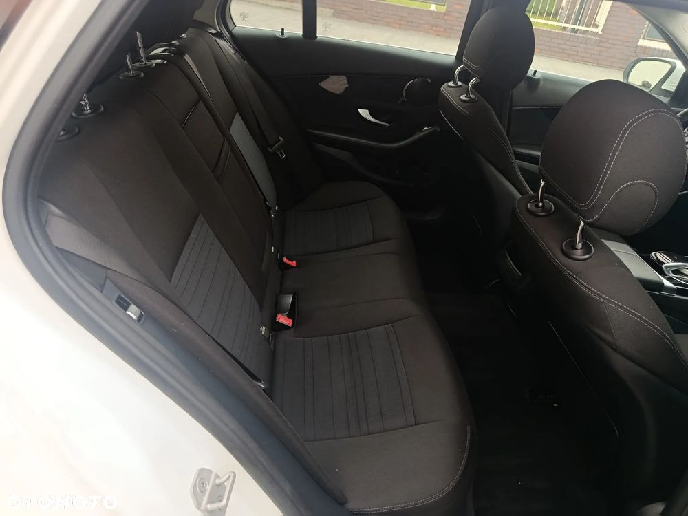 Mercedes-Benz Klasa C 200 BlueTEC 7G-TRONIC Edition 1 - 21