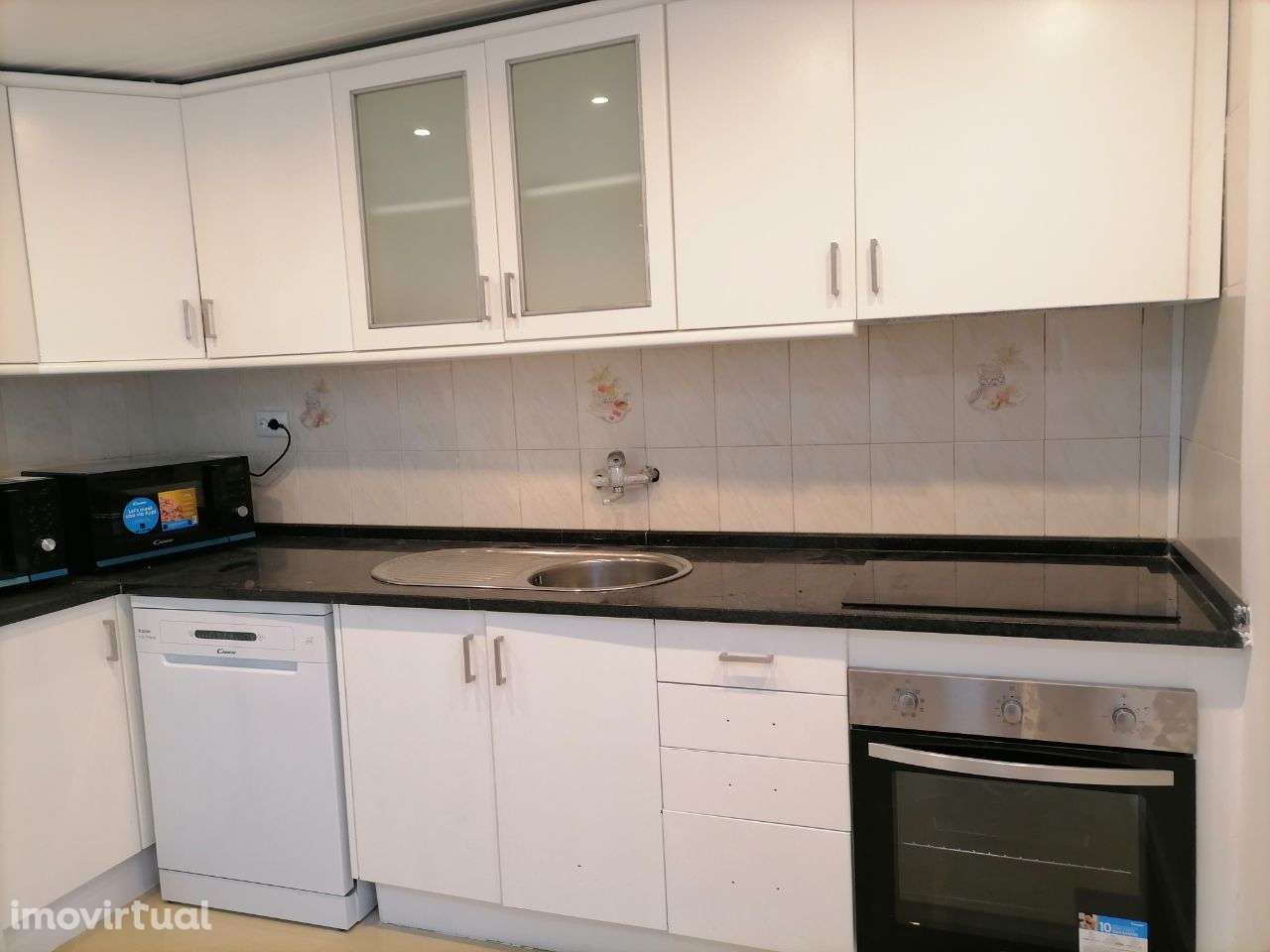 Moradia Remodelada em banda na Rua do Sítio ao Casalinho da Ajuda. - Grande imagem: 4/44