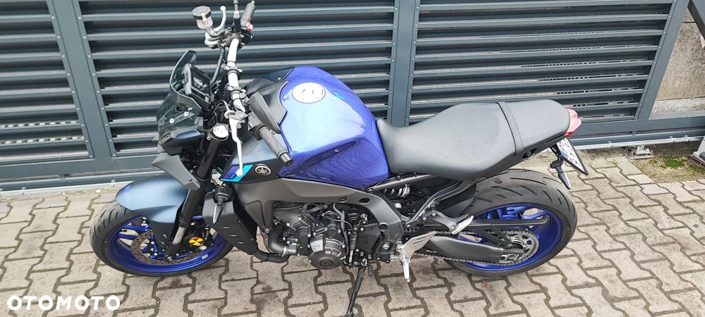 Yamaha MT - 27