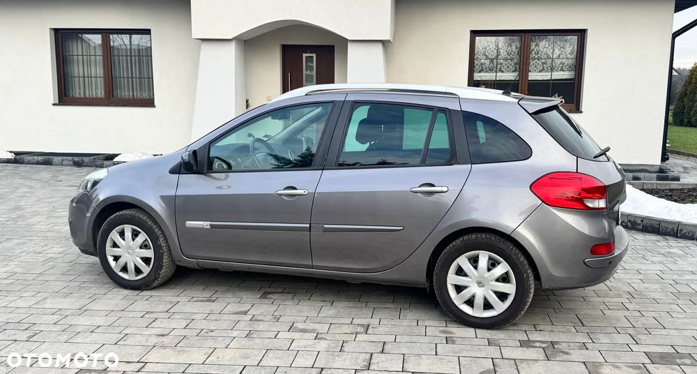 Renault Clio - 12
