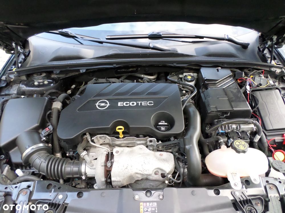 Opel Insignia 2.0 CDTI Cosmo S&S - 26