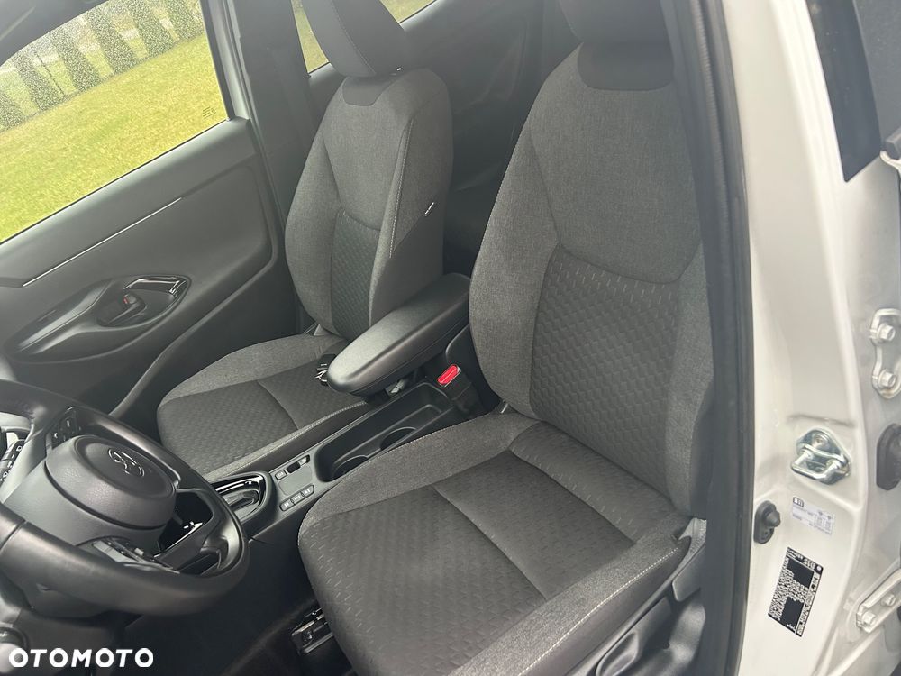 Toyota Yaris Cross Hybrid 1.5 Comfort - 33