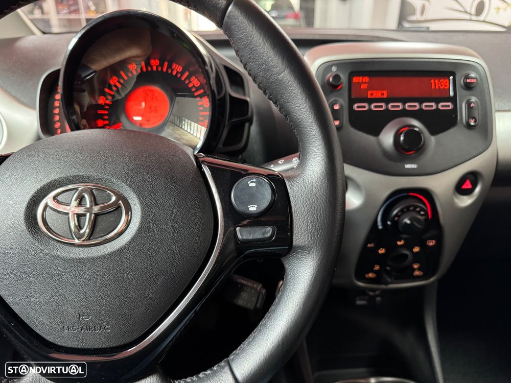 Toyota Aygo 1.0 X-Play+AC - 20