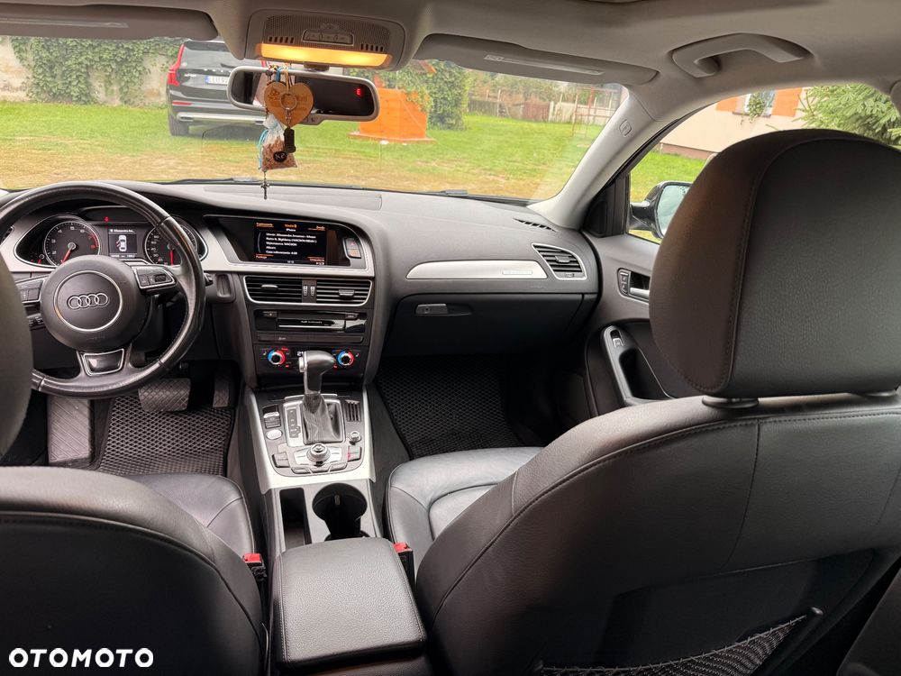 Audi A4 Limousine - 10