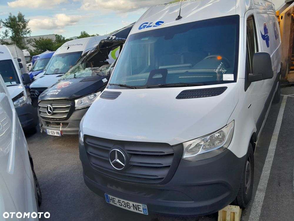 Mercedes-Benz eSprinter - 11