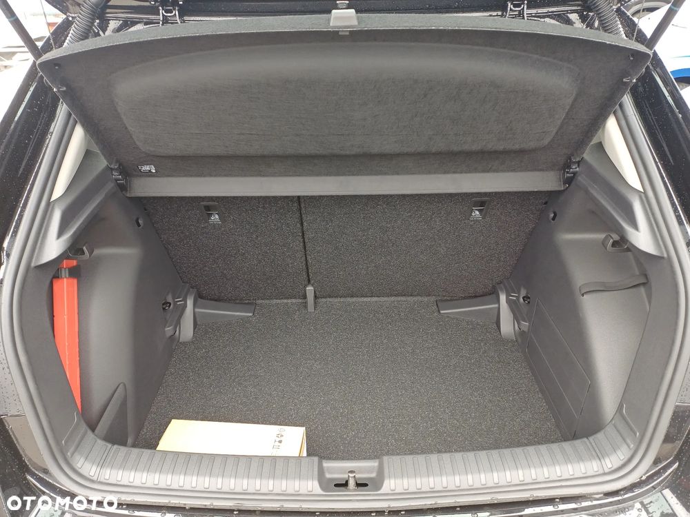 Skoda Fabia 1.0 TSI Drive DSG - 22