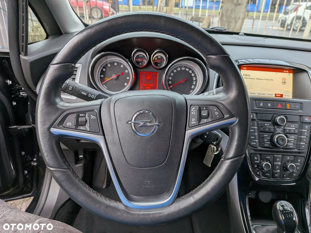 Opel Astra 1.4 Turbo Selection - 18