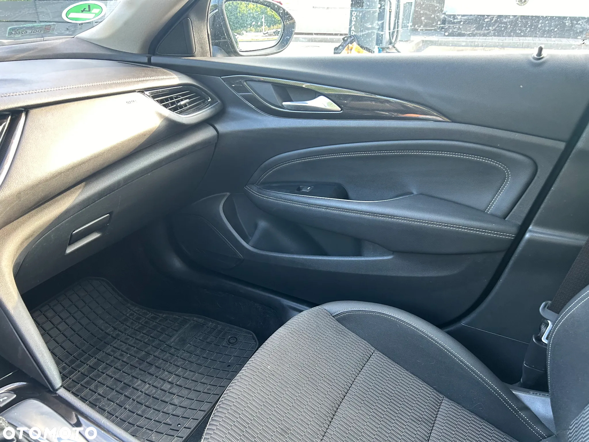 Opel Insignia Sports Tourer 1.5 Direct Inj Turbo Exclusive - 4