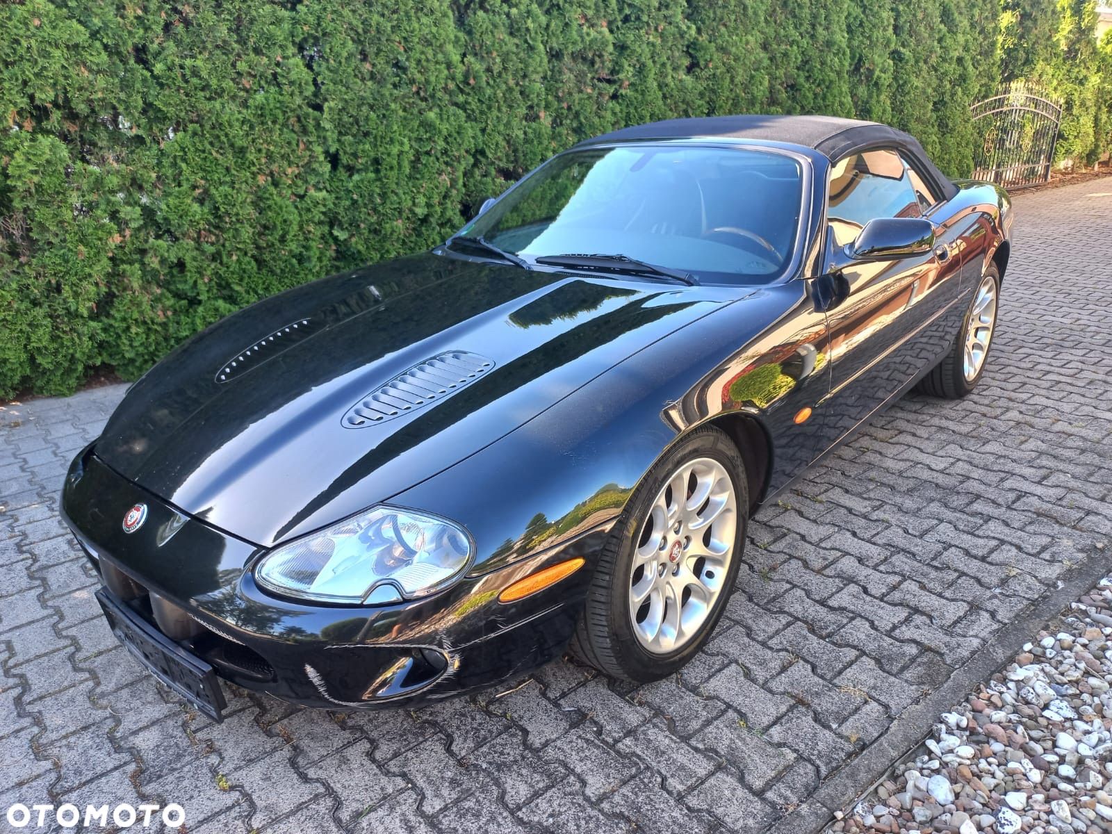 Jaguar XK8 XKR 4.0 - 1