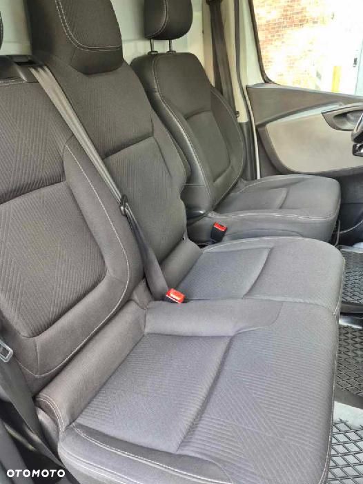 Renault Trafic - 9