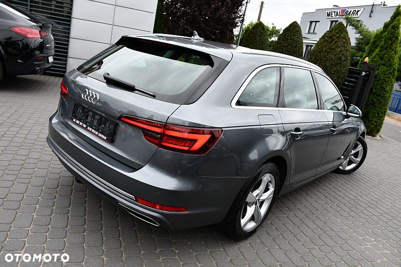 Audi A4 Avant 35 TFSI Sport S tronic - 4