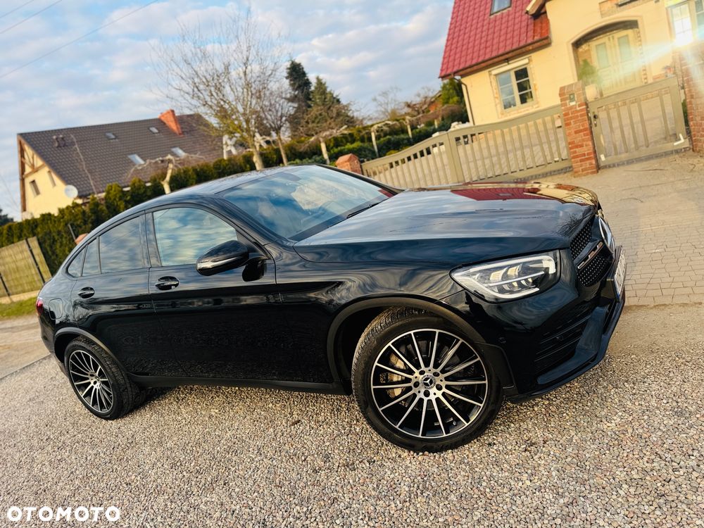 Mercedes-Benz GLC 300 d 4Matic 9G-TRONIC AMG Line Plus - 33