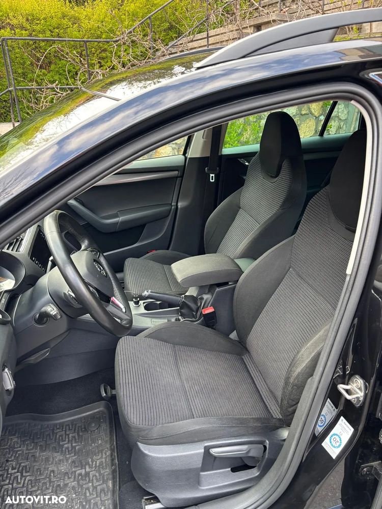 Skoda Octavia 1.6 TDI DSG Ambition - 15