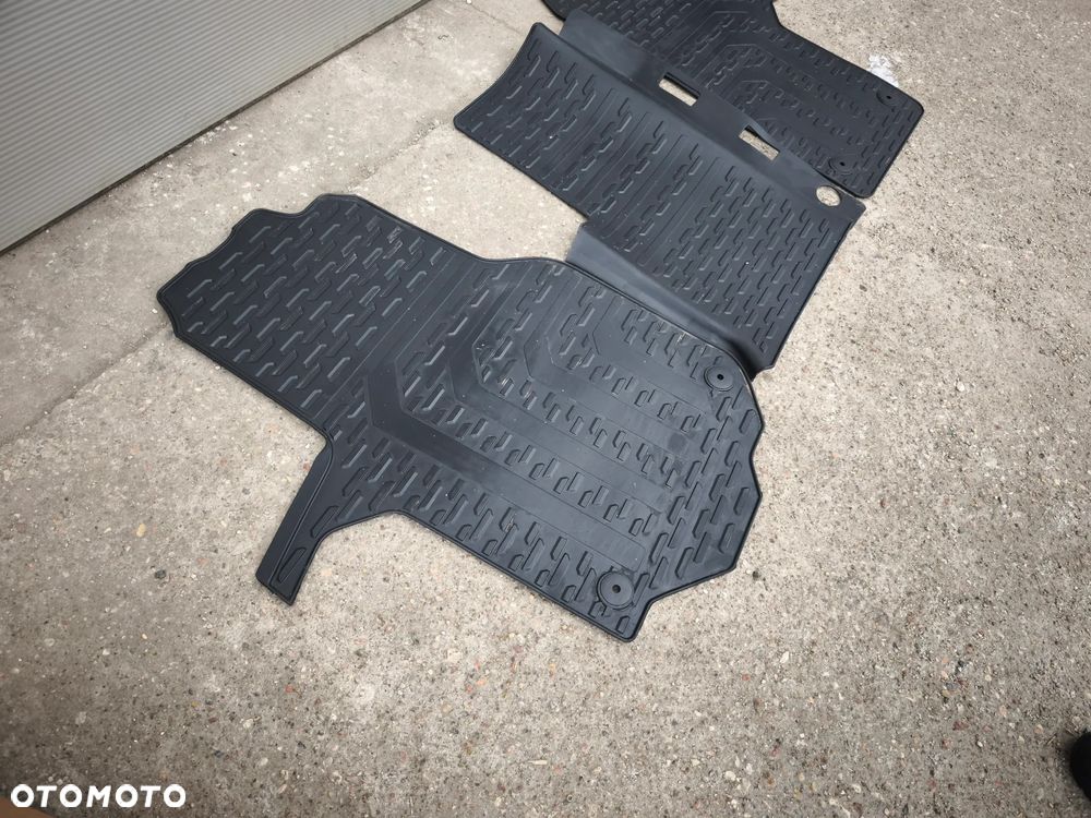 Dywaniki gumowe VW Crafter II Man tge 16-26r7c1061502a - 3