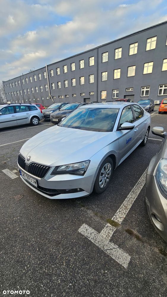 Skoda Superb 1.4 TSI ACT Active - 5