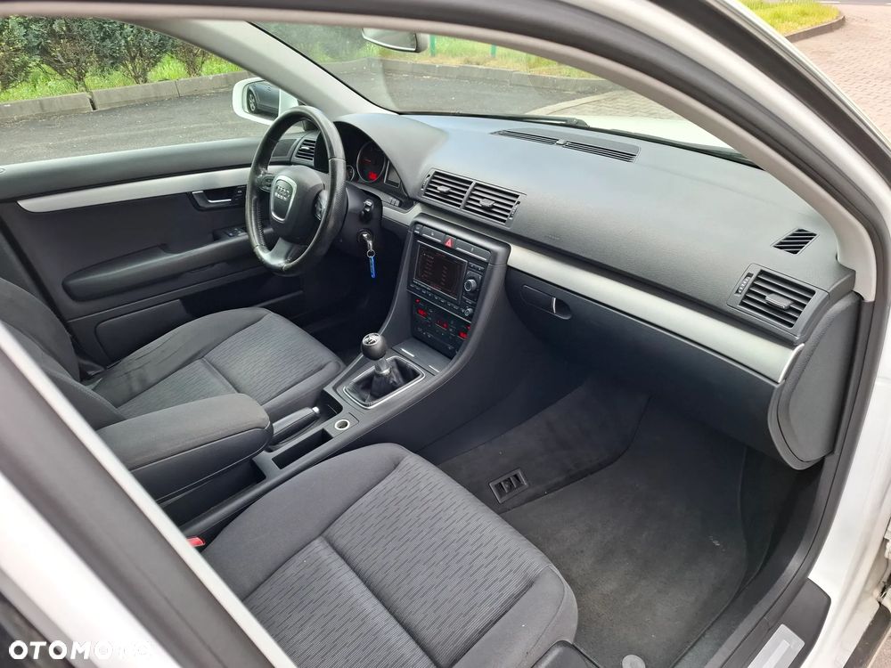 Audi A4 Avant 2.0 TDI - 19