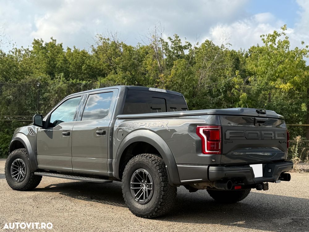 Ford Raptor - 5