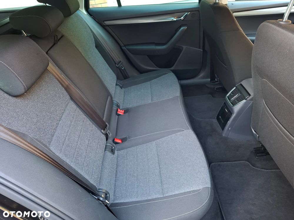 Skoda Octavia 2.0 TDI DSG Soleil - 20