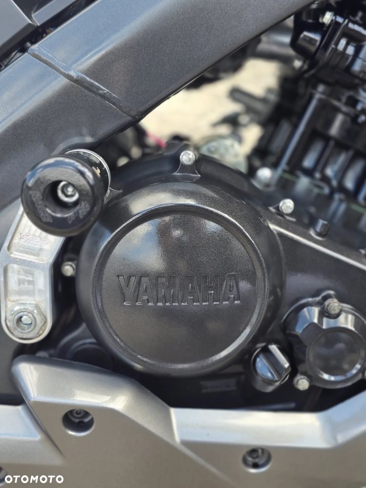 Yamaha MT - 4