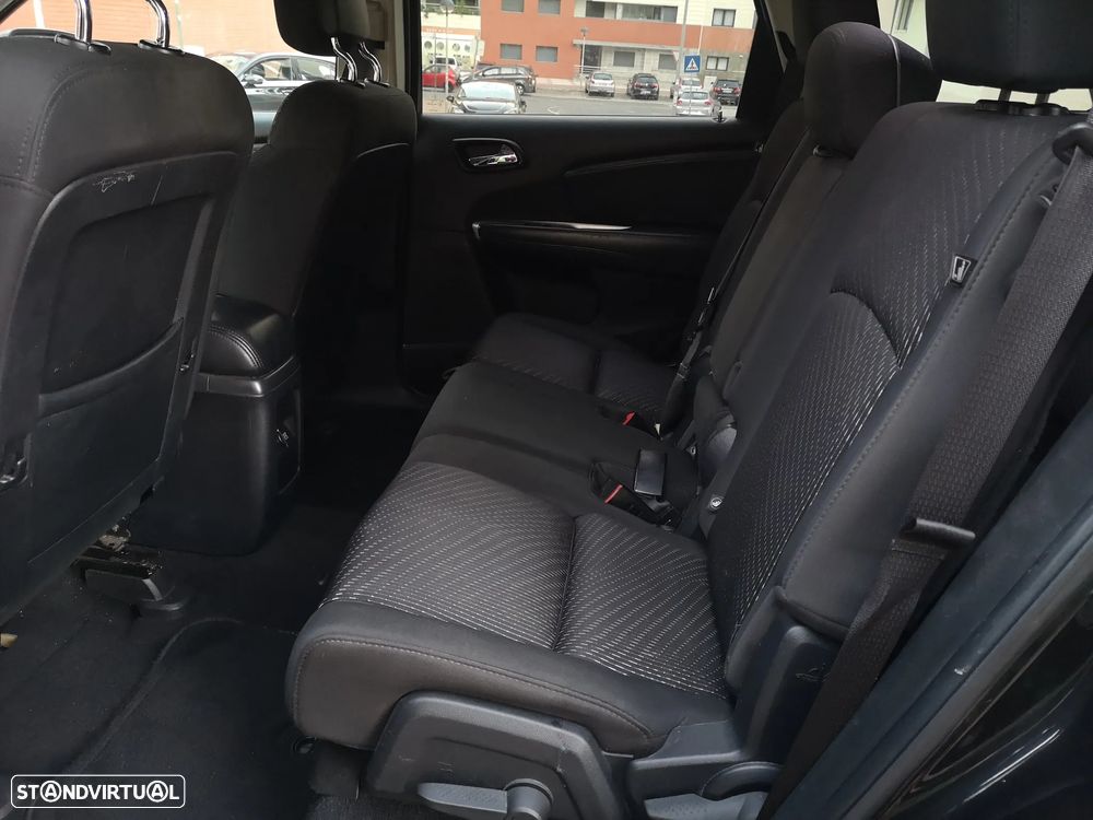Fiat Freemont 2.0 M-Jet Urban - 14