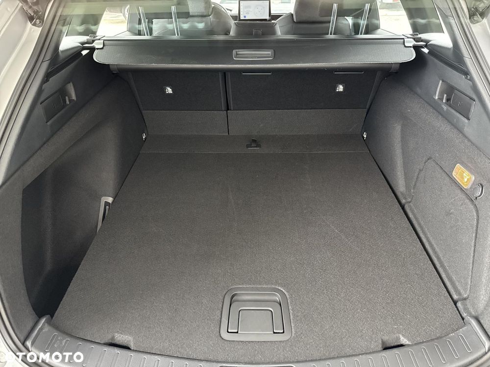 Toyota Corolla 2.0 Hybrid Comfort - 13