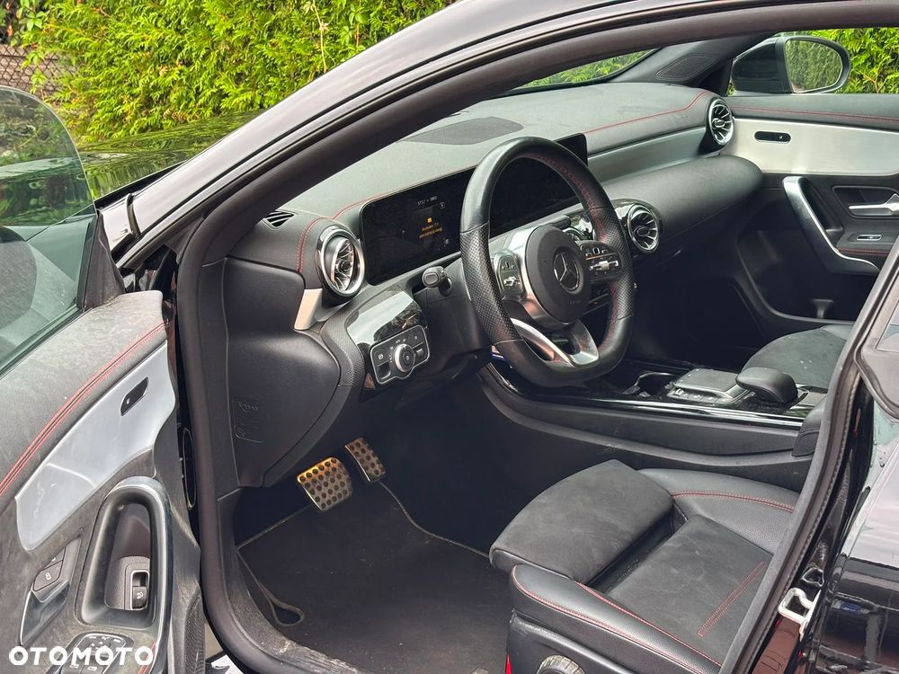 Mercedes-Benz CLA 200 AMG Line 7G-DCT - 4