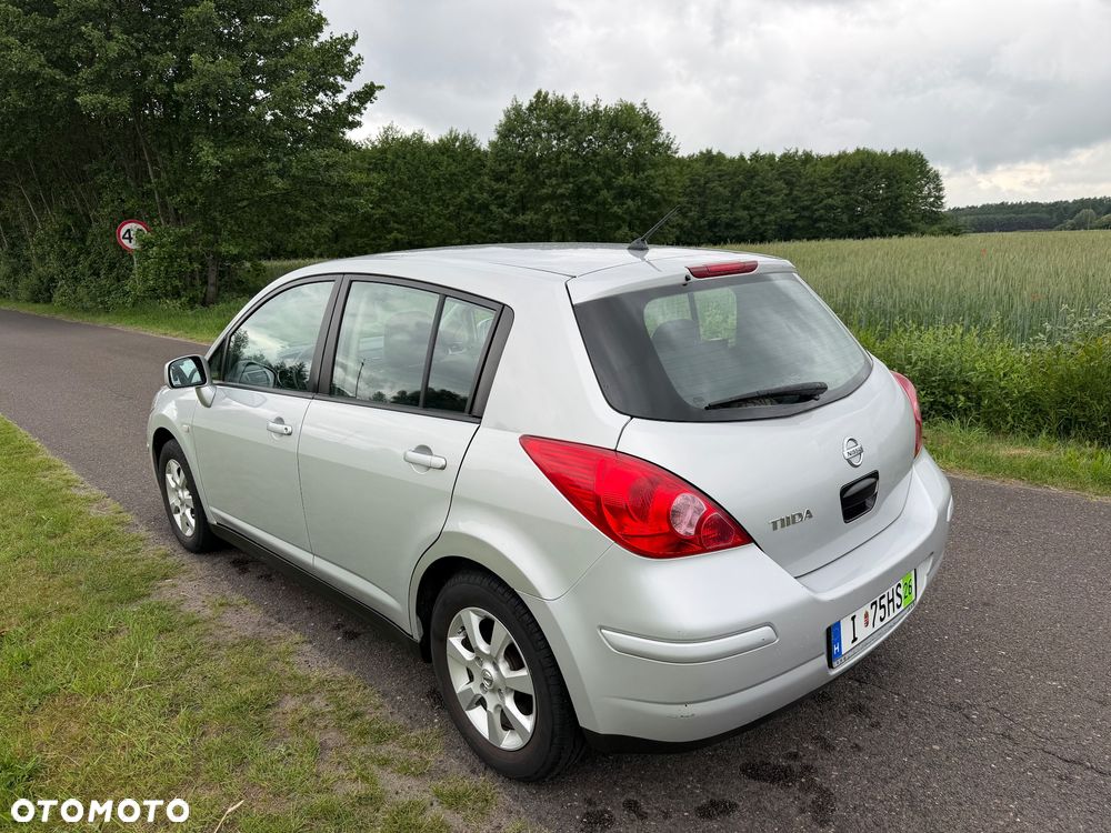 Nissan Tiida - 6