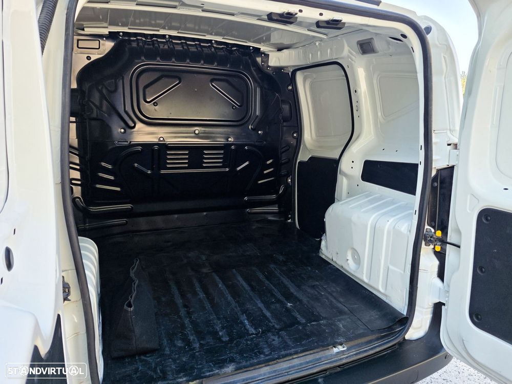 Fiat Fiorino 1.3 M-jet SX - 31