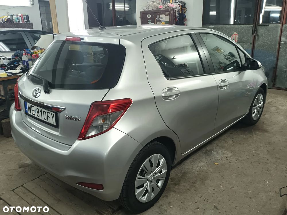 Toyota Yaris - 8