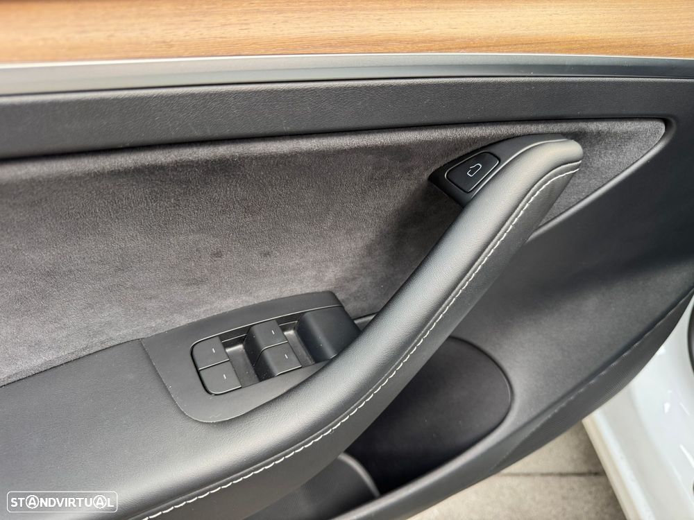 Tesla Model 3 Tração Traseira - 16